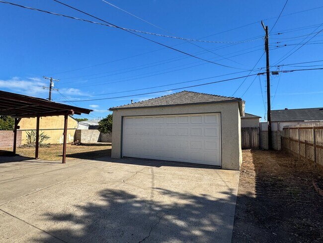 Building Photo - El Cerrito 3Bed/2Ba Private Yard, off-street parking Just renovated