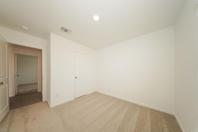 Building Photo - 9116 SW 20th St