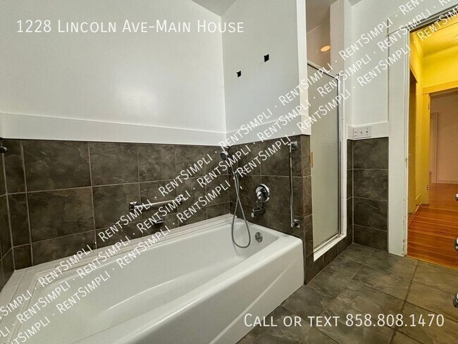 Building Photo - 1228 Lincoln Ave