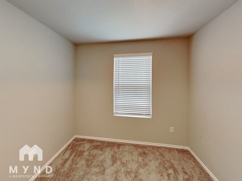 Building Photo - 8727 Key Windy Way