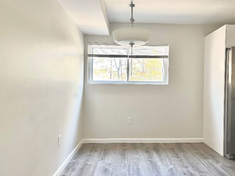 Building Photo - 604 Homeland Ave