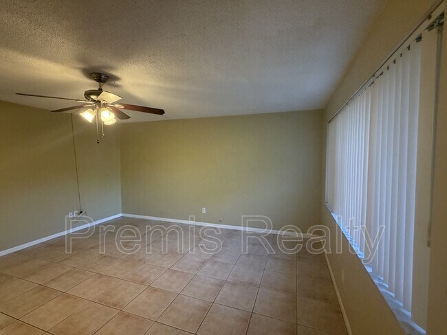 Building Photo - 1310 Amble Ln