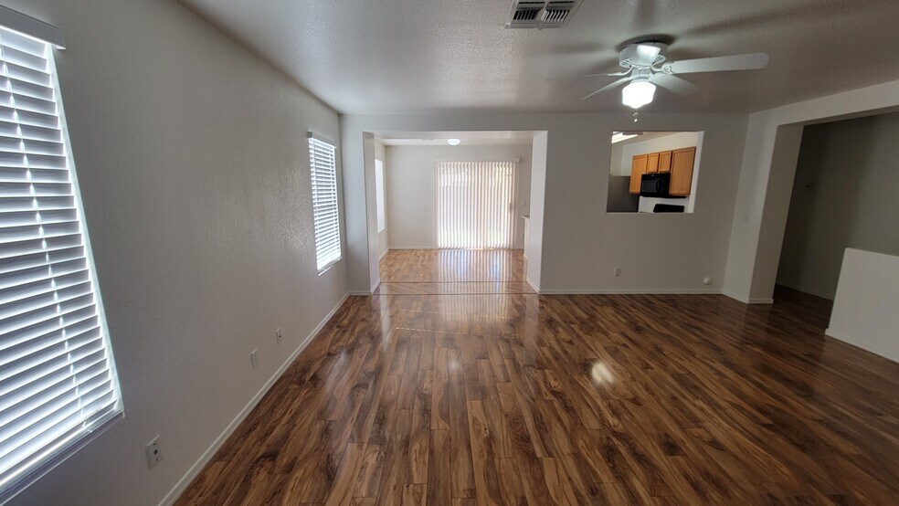 Building Photo - 708 S Concord St