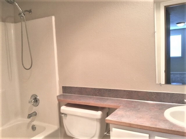 Building Photo - 20005 12th Ave E