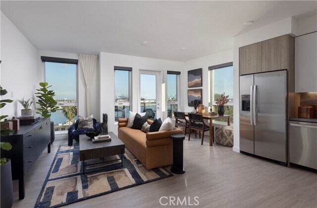 Building Photo - 511 S Harbor Blvd