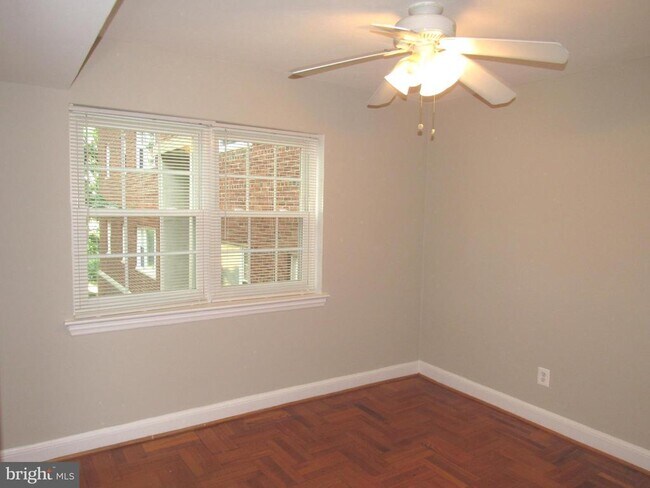 Building Photo - 1311 N Ode St