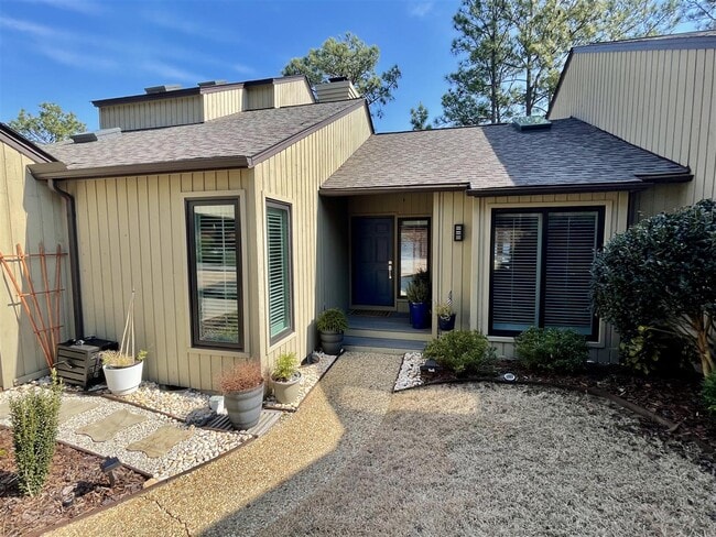Primary Photo - 7 Pinehurst Villas