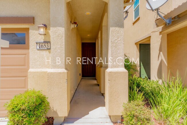 Building Photo - Spacious 4-Bedroom with Granite Finishes in Tracy – Your Dream Home Awaits!