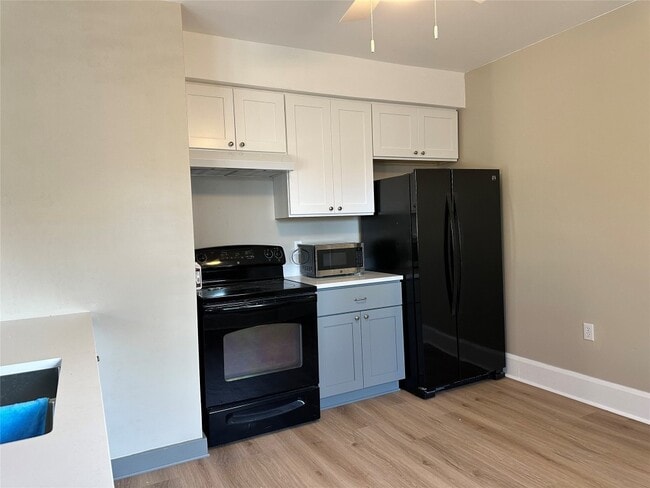 Building Photo - 263 W 29th St