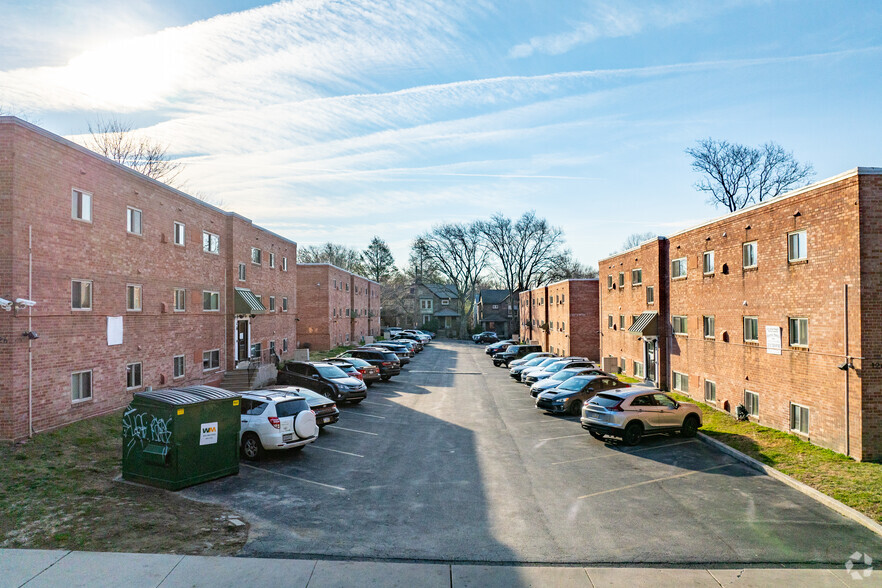 Building Photo - Allens Lane Apartments