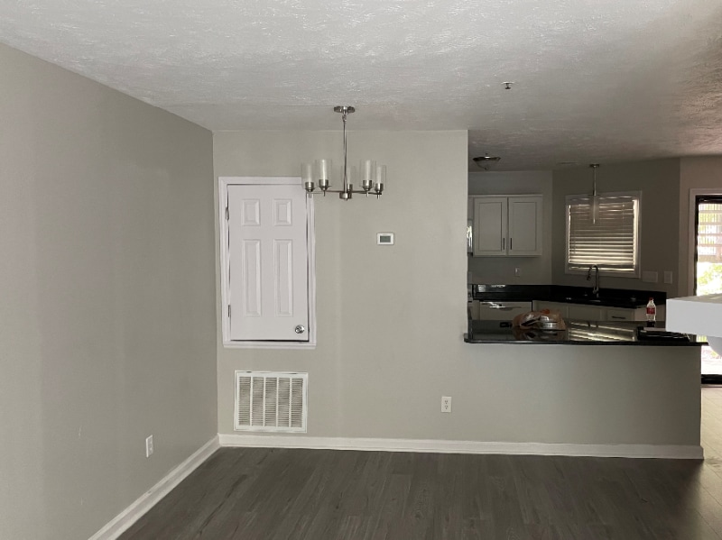 Building Photo - 6720 Willowbrook Dr