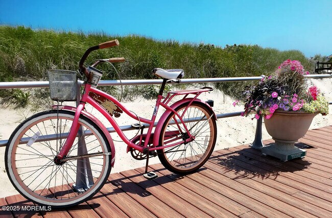 Building Photo - 49 Franklin Ave