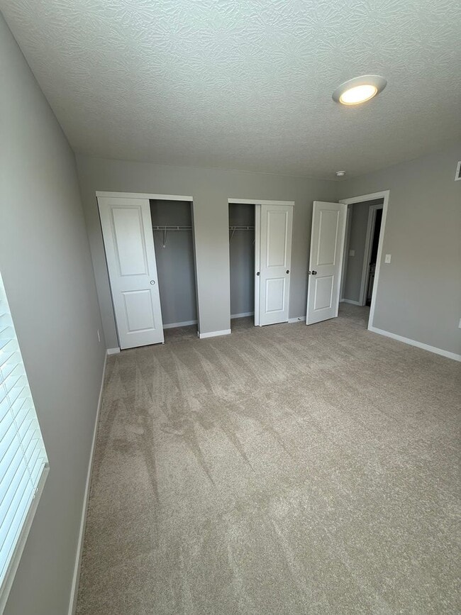 Building Photo - Move In Special! Stunning Westerville Condo with Loft | 2,086 Sq Ft | Garage | Move-In Ready