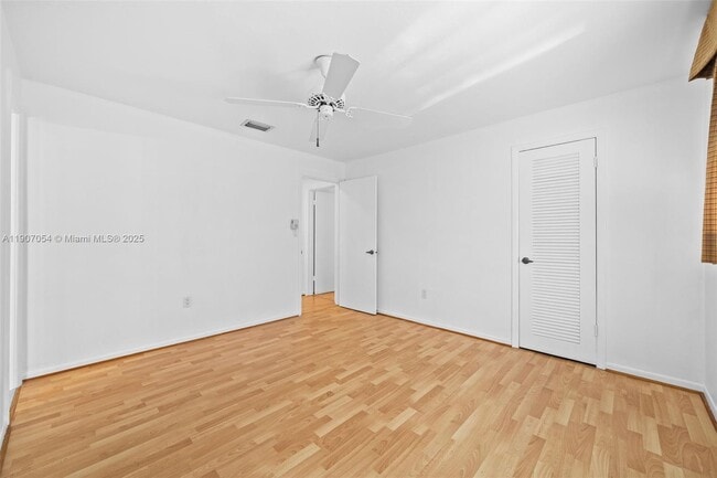 Building Photo - 1175 NE 102nd St