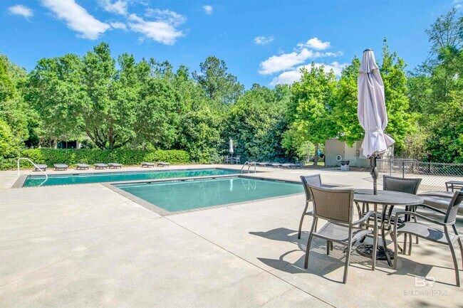 Building Photo - 32491 Water View Dr E