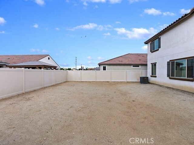 Building Photo - 29553 Tulipwood St