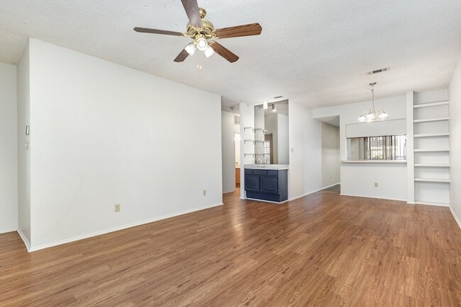 Building Photo - 5740 Martel Ave