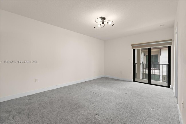 Building Photo - 4746 NW 83rd Pkwy