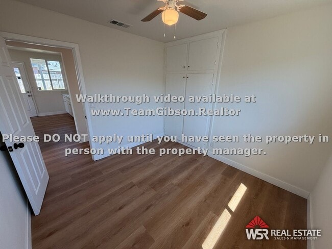 Building Photo - 3 Bedroom - 1 1/2 Bathroom Home on a Large Lot