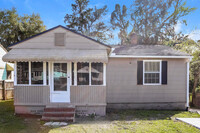 Building Photo - Spacious 4-Bedroom Home with Sunroom