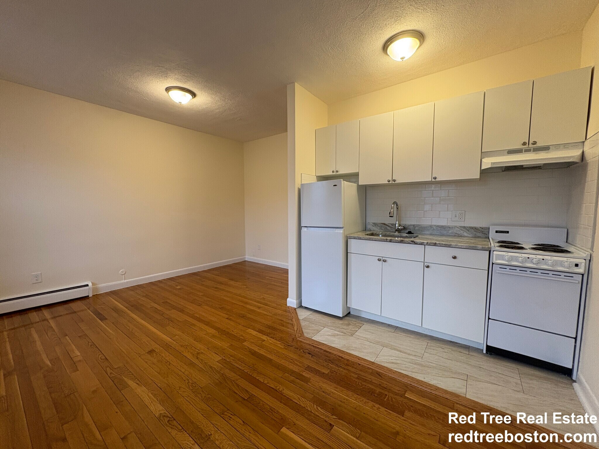 Building Photo - 172 N Beacon St