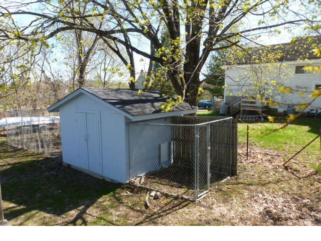 Building Photo - 926 Stillwater Ave