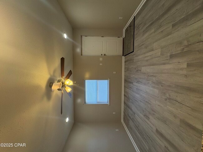 Building Photo - 816 E 25th St