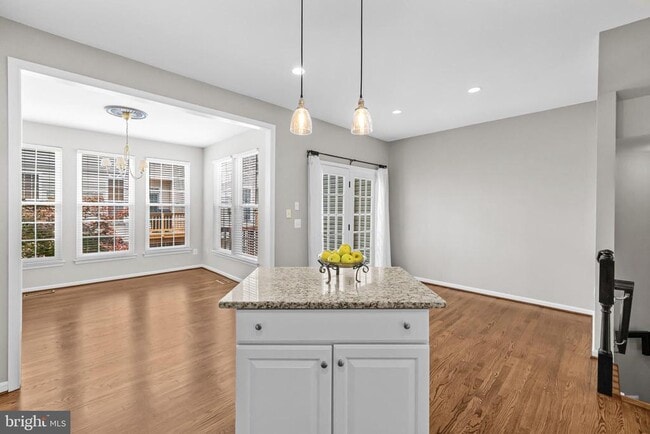 Building Photo - 5011 Waple Ln