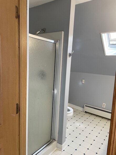 Attic Bathroom - 916 Laurel Ave