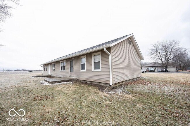 Building Photo - 4881 300W