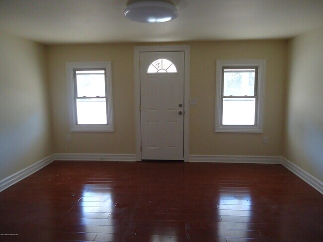 Building Photo - 113 Hibernia Ave