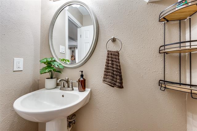 Building Photo - 2106 Hunter Pl Ln