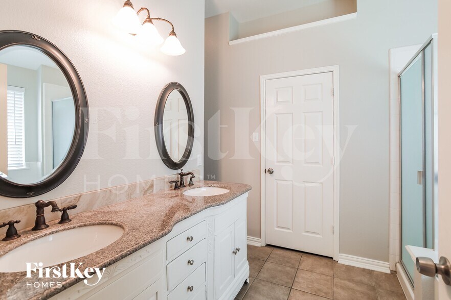 Building Photo - 6908 Edgefield Dr