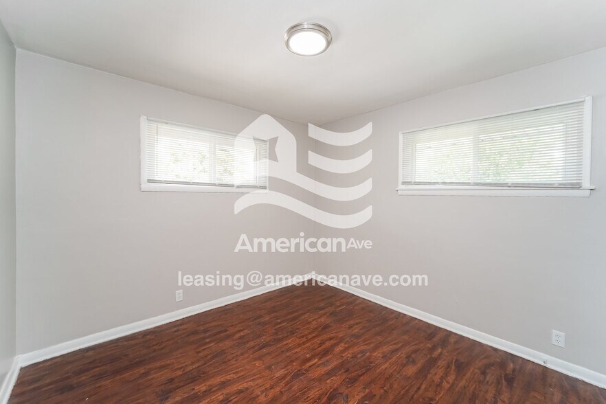 Building Photo - 5676#5678 North 61st Street, 53218; #1323339 - 1323339