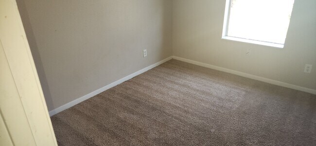 Building Photo - 4405 Royal St