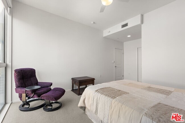 Building Photo - 267 San Pedro St
