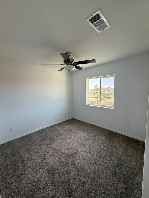 Building Photo - 36921 Basalt Ln