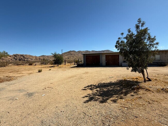 Building Photo - Charming 3 bedroom home in Apple Valley- H...