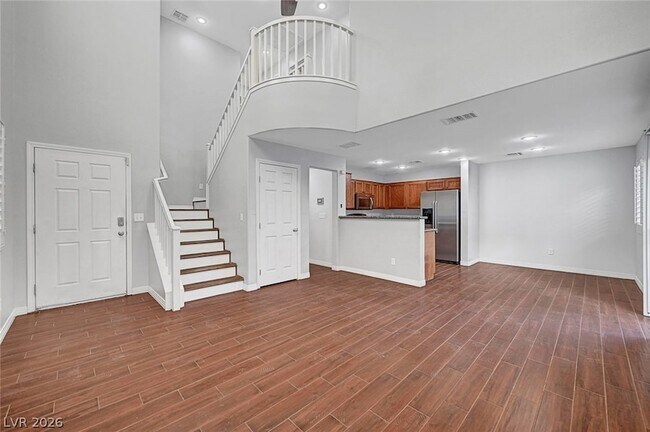 Building Photo - 514 Eresma St