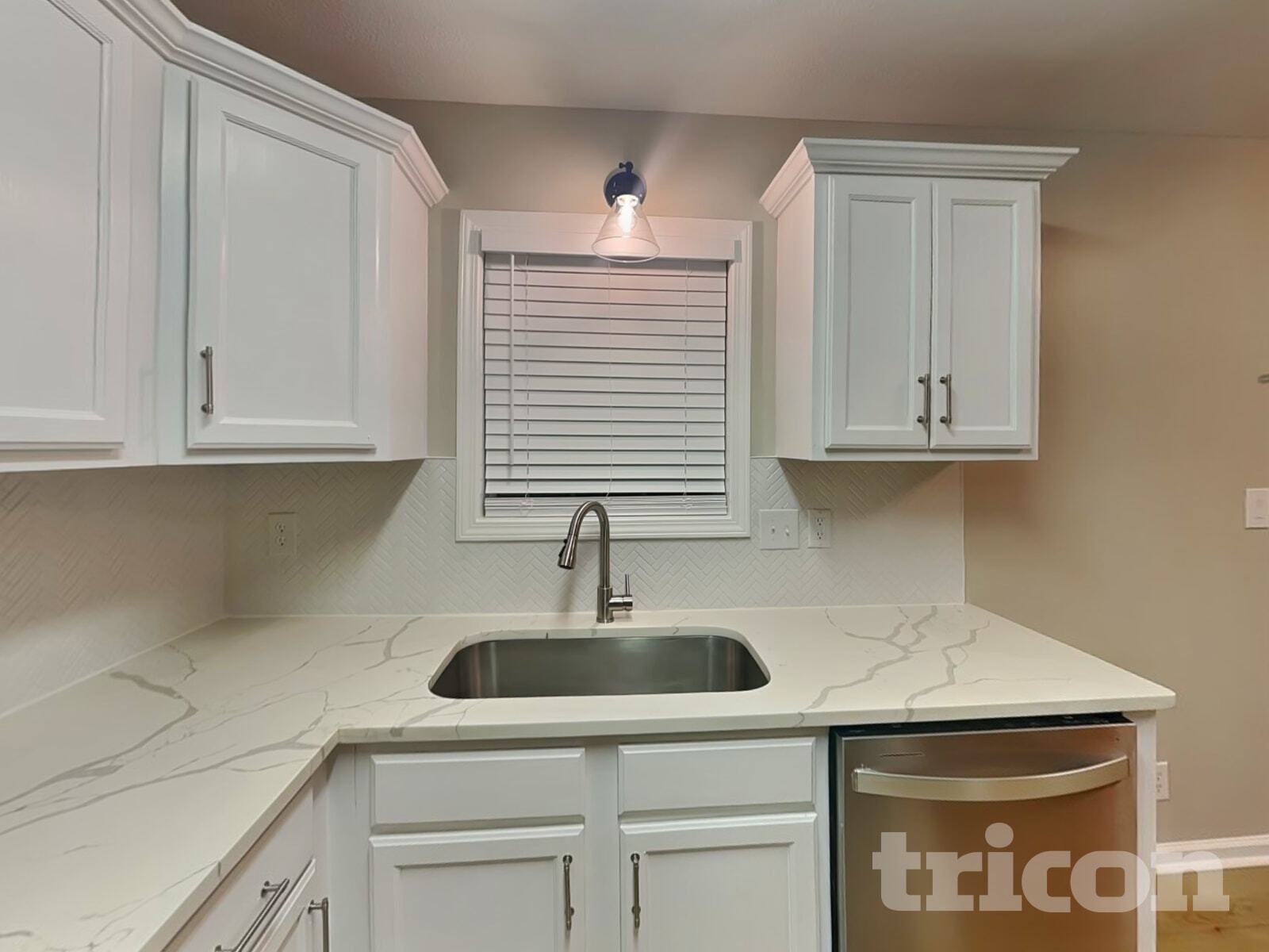 Building Photo - 252 Senator Dr