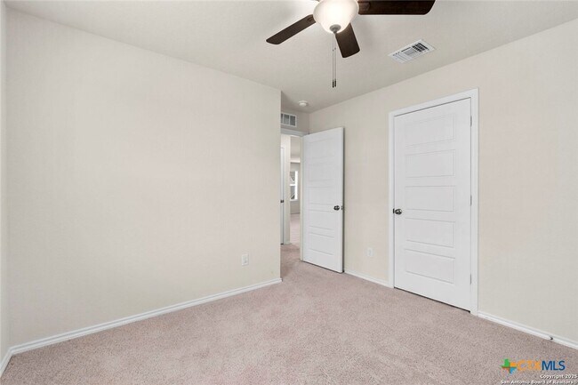 Building Photo - 162 Hazy Glade Dr