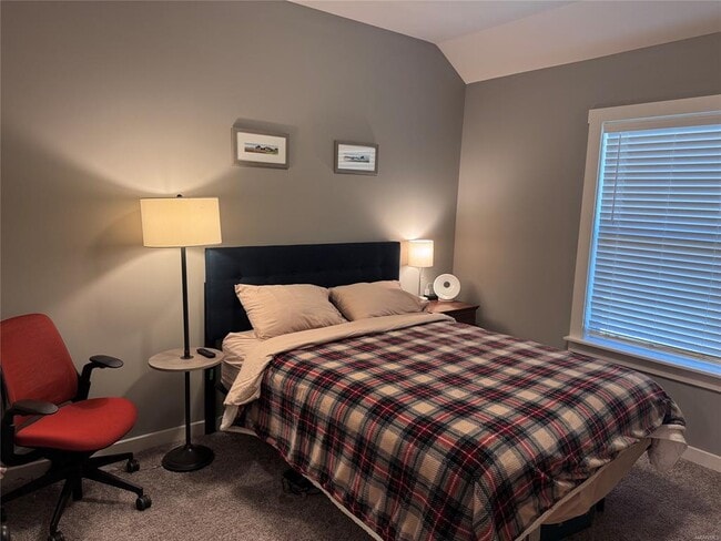 Building Photo - 730 Hedgefield Way