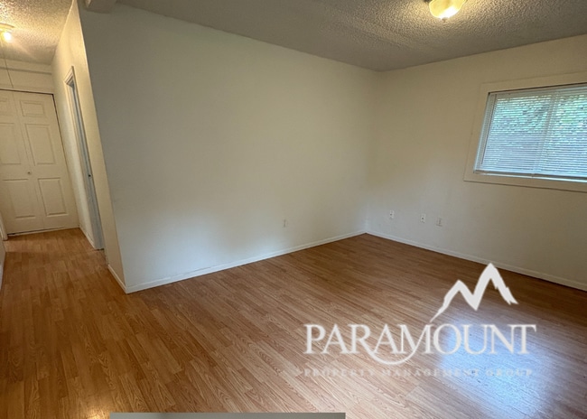 Building Photo - Great location, Great price!