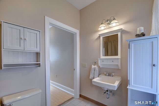 Building Photo - 26 Greene Ave