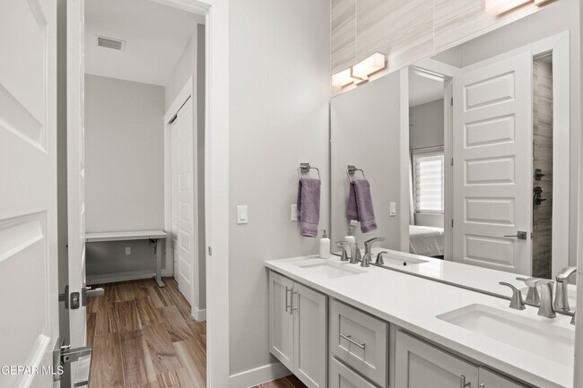 Building Photo - 745 Camino Norte Ct