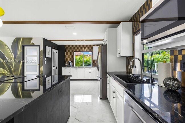 Building Photo - 10366 NW 15th St