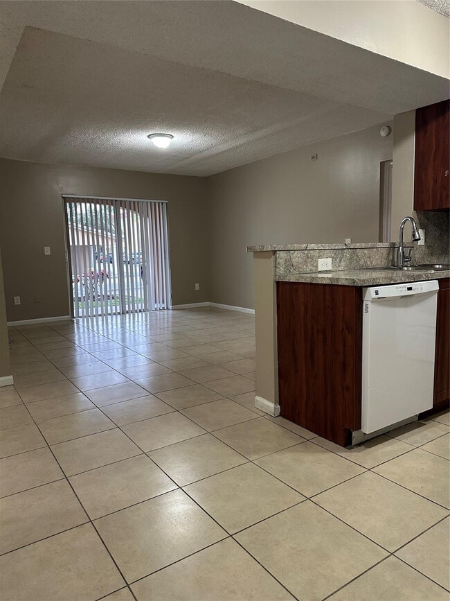 Building Photo - 5590 NW 61st St