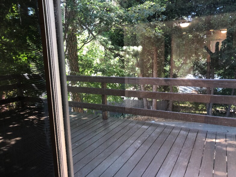 Building Photo - 22822 Azalia Ln