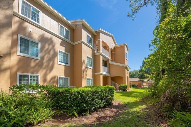 Building Photo - 550 Florida Club Blvd