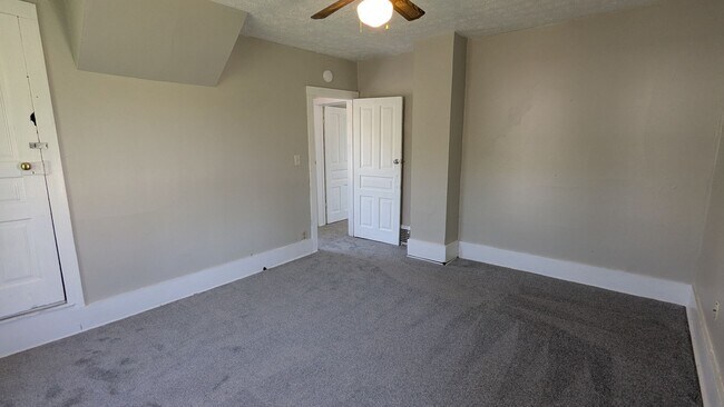 Building Photo - Charming 3-bedroom, 1-bath home in Canton